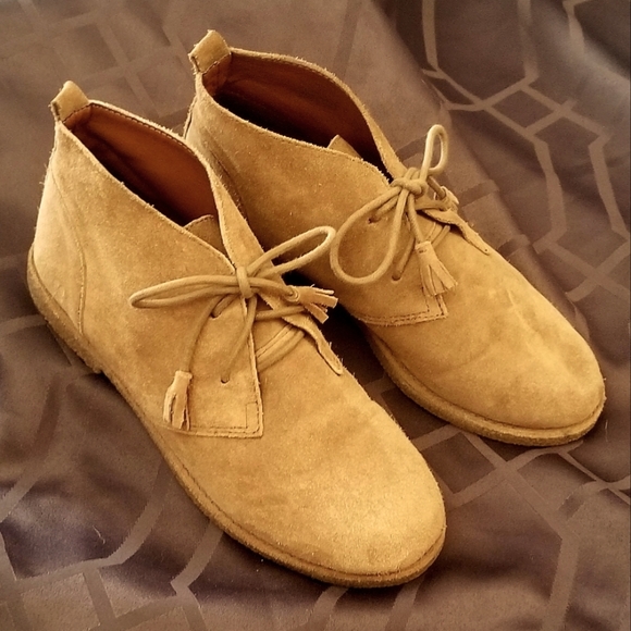 Lucky Brand Shoes - Lucky Brand Eberline Suede Chukka Ankle Boots, size 7
